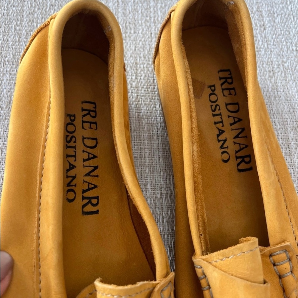 NEW!!! Without tags -Women’s Positano Italy Gold Suede Loafers - Picture 2 of 3